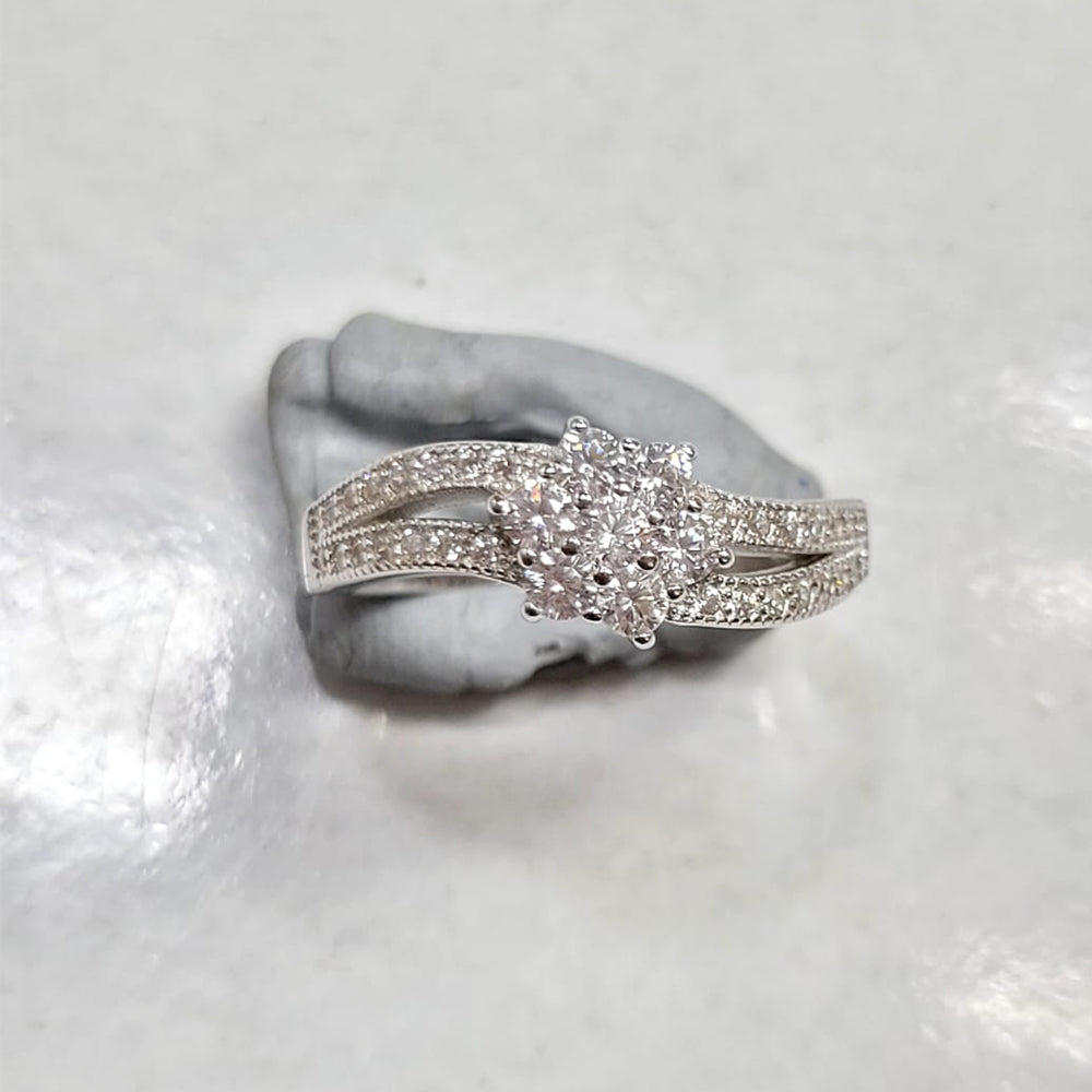 925 STERLING SILVER  FLOWER RING