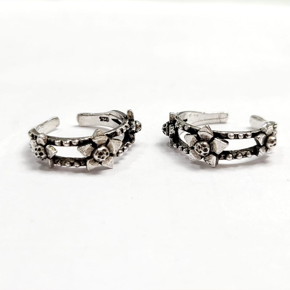Oxidised Flower Silver Toe Ring