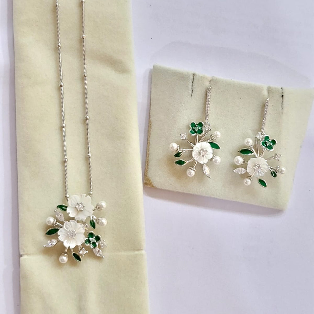 925 Silver Luxury chain with silver floral elegance enchanted  blossom set